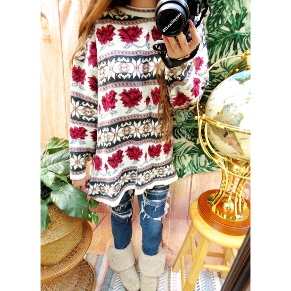 Vintage Sweaters - Vintage floral fair isle chunky knit oversized sweater ☕️